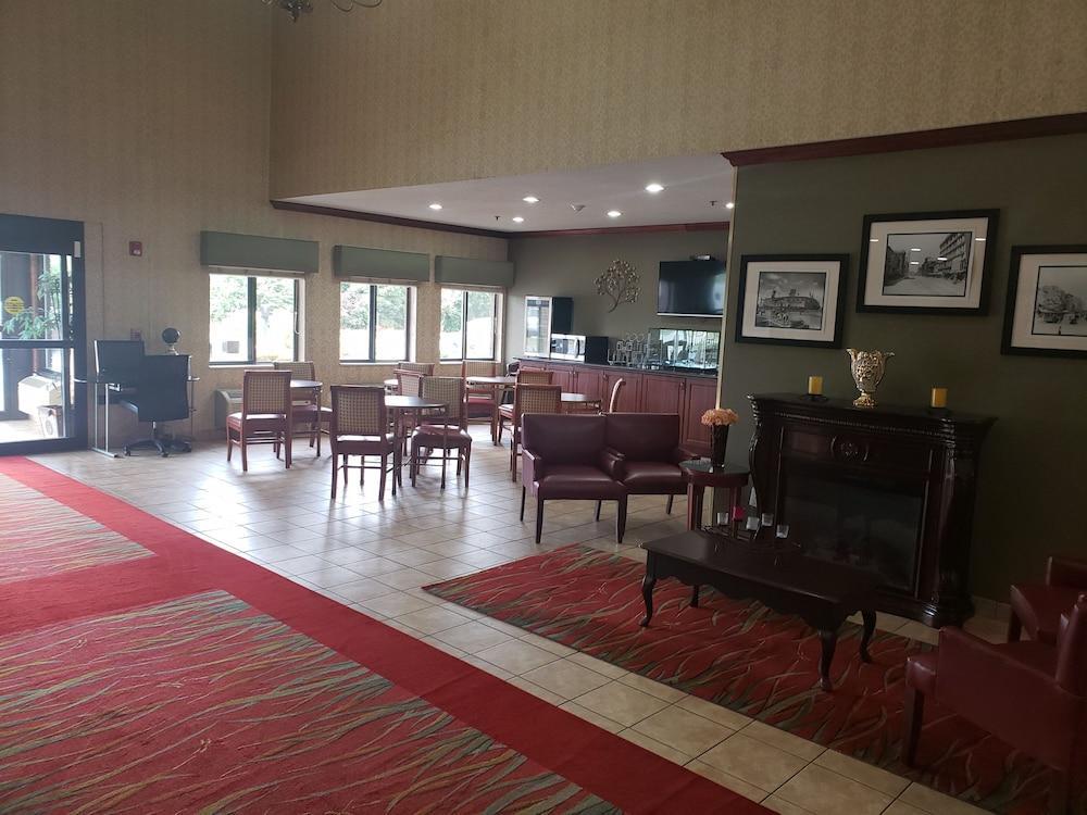 Comfort Suites Detroit/Warren Εξωτερικό φωτογραφία