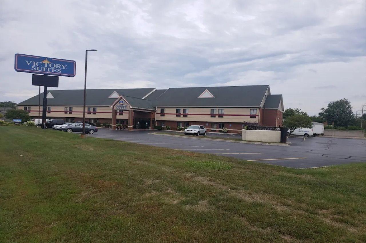 Comfort Suites Detroit/Warren Εξωτερικό φωτογραφία