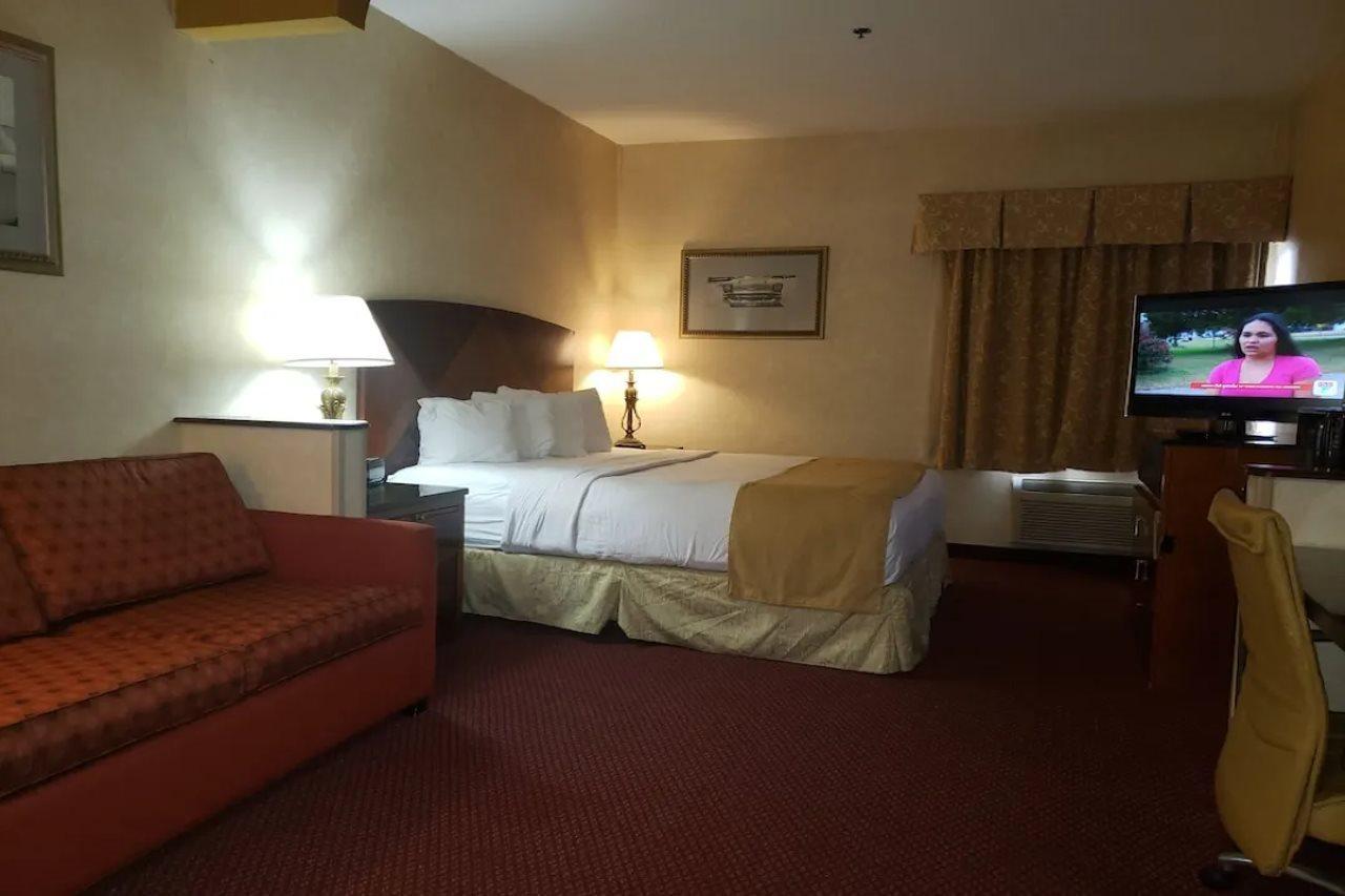 Comfort Suites Detroit/Warren Εξωτερικό φωτογραφία